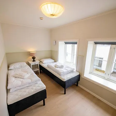 Vandrarhem Lofoten Sommerhotell Og