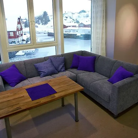 Vandrarhem Lofoten Sommerhotell Og