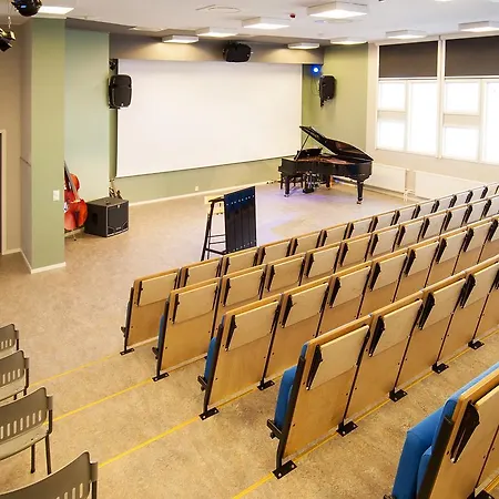 Lofoten Sommerhotell Og Auberge de jeunesse Kabelvåg