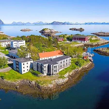 Lofoten Sommerhotell Og *