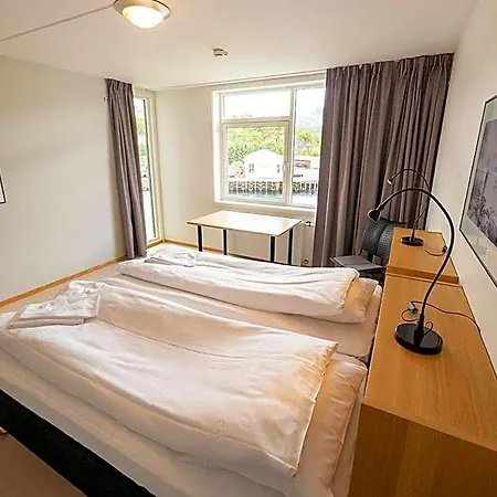 Lofoten Sommerhotell Og بيت شباب