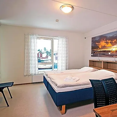 Lofoten Sommerhotell Og بيت شباب Kabelvåg
