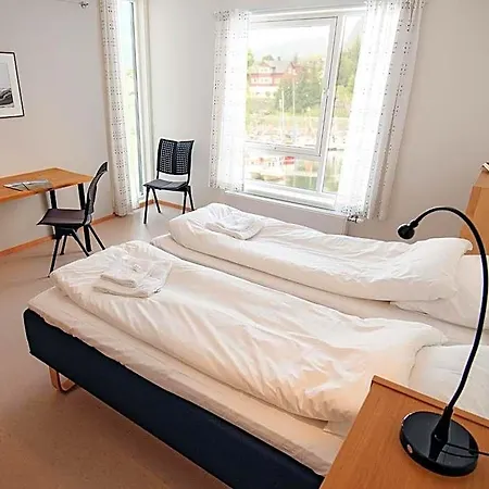 Lofoten Sommerhotell Og Kabelvåg