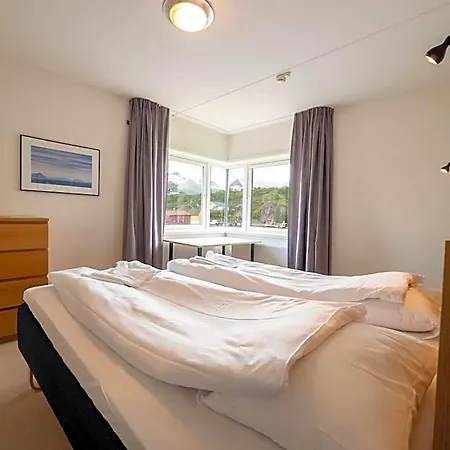 Lofoten Sommerhotell Og بيت شباب Kabelvåg