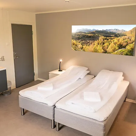 Lofoten Sommerhotell Og