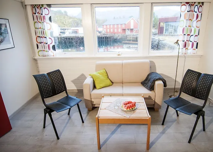 Vandrerhjem Lofoten Sommerhotell Og Kabelvåg