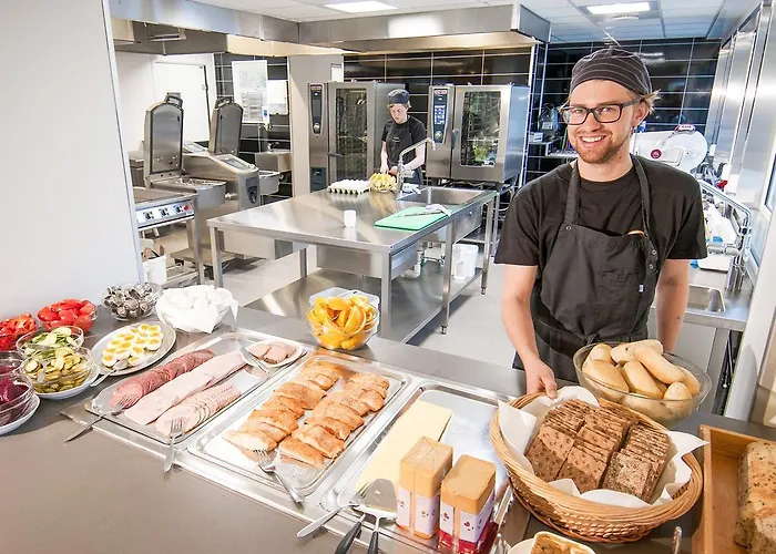 Lofoten Sommerhotell Og Vandrerhjem *