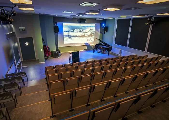 Albergue Lofoten Sommerhotell Og Kabelvåg