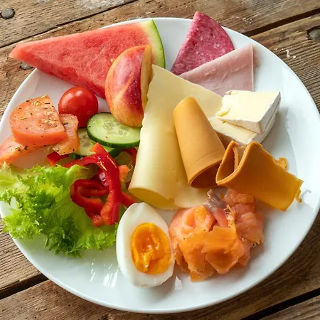 Hostel Lofoten Sommerhotell Og Kabelvåg